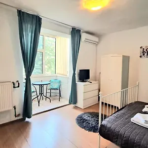 Inchiriez Garsoniera In Regim Hotelier Unirii Διαμέρισμα
